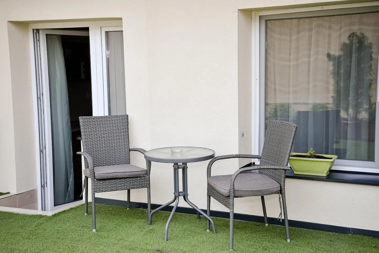 بيت ضيافة Media Panzio Es Apartmanhaz Hajdúszoboszló